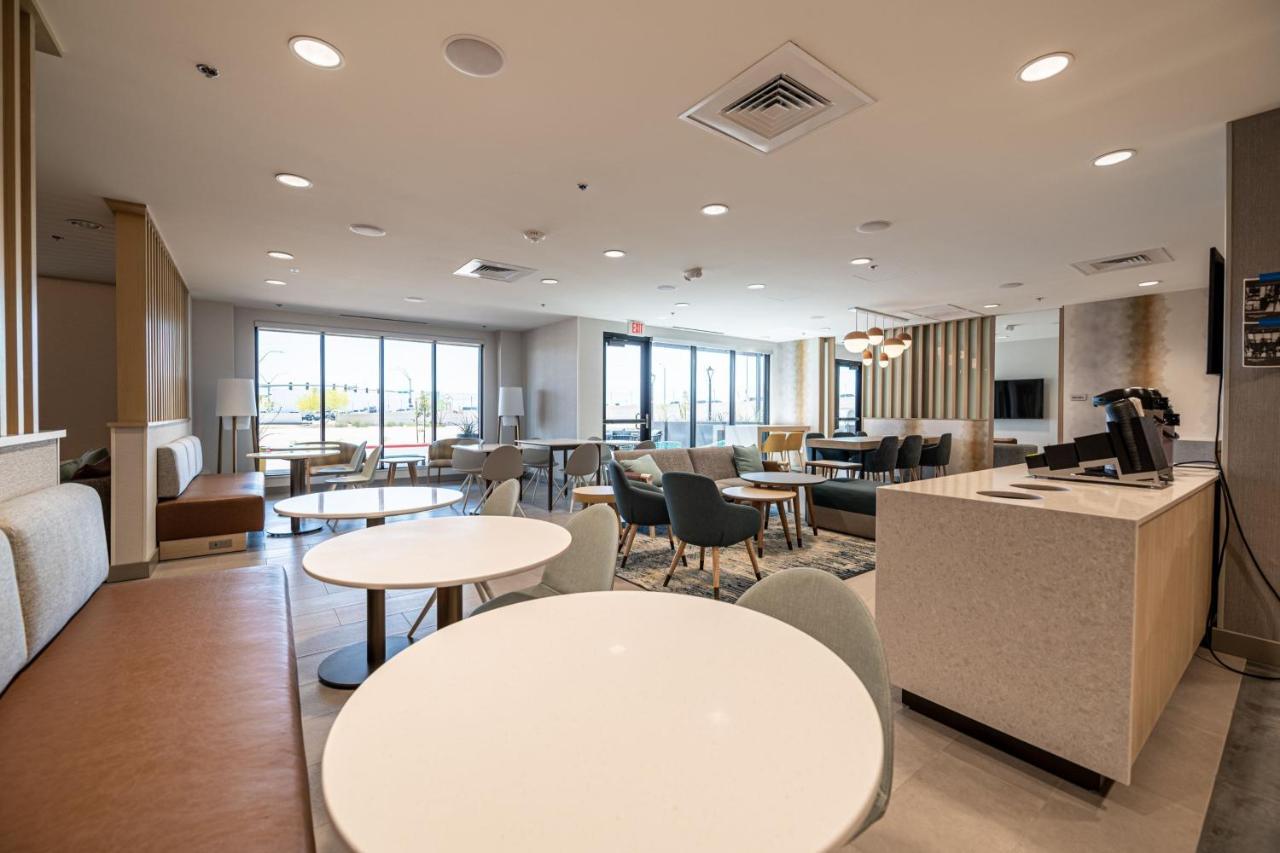 Towneplace Suites By Marriott Las Vegas North I-15 Экстерьер фото