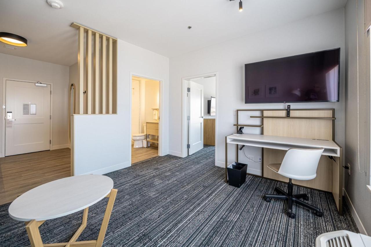 Towneplace Suites By Marriott Las Vegas North I-15 Экстерьер фото