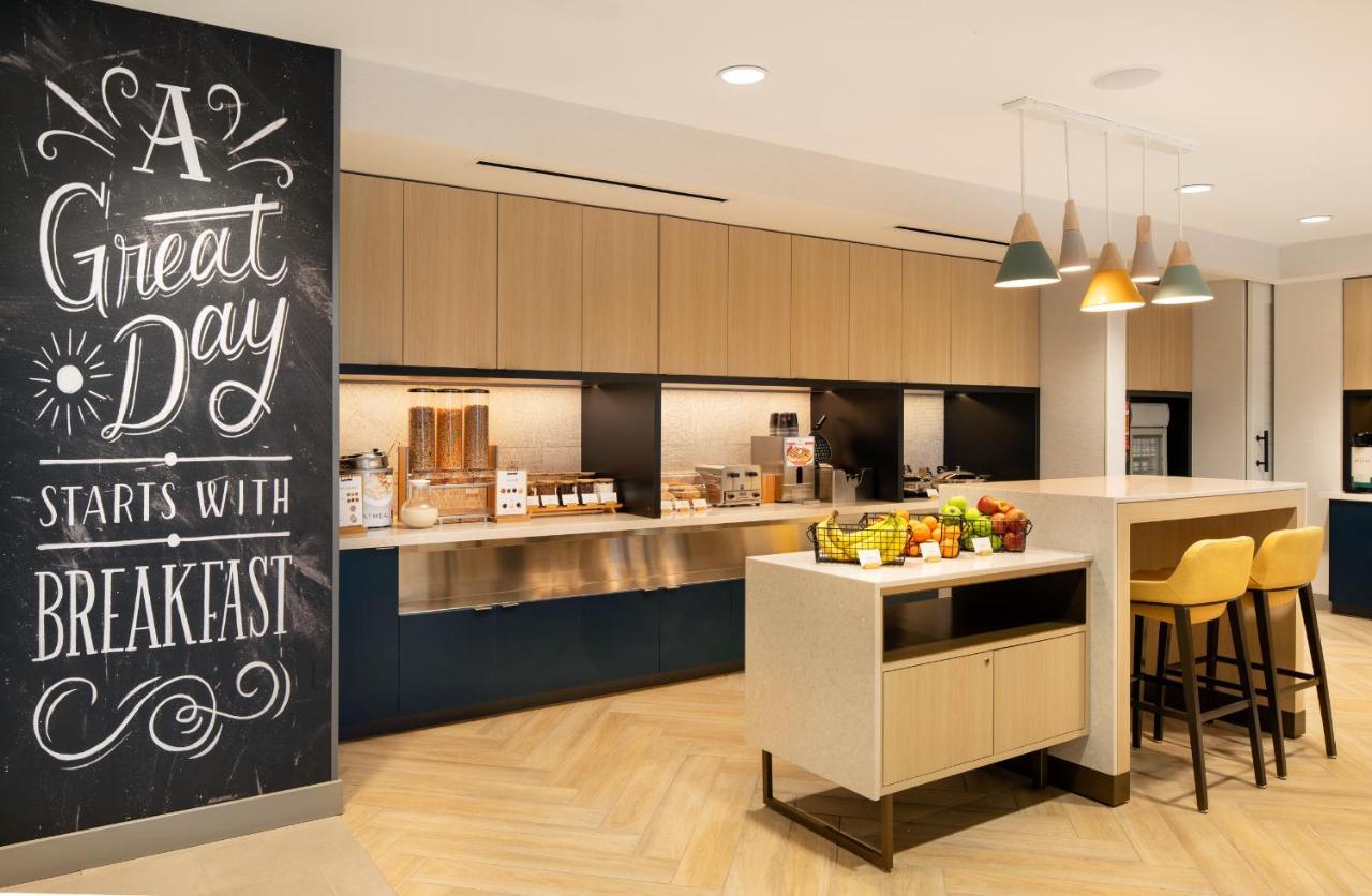Towneplace Suites By Marriott Las Vegas North I-15 Экстерьер фото